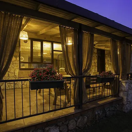 Villa Pera *